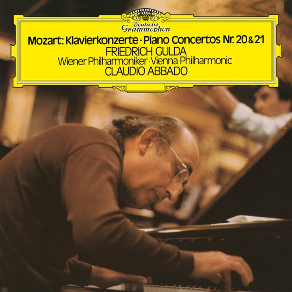 Mozart: Piano Concertos, No. 21 & 26 (Essential Classics) cover