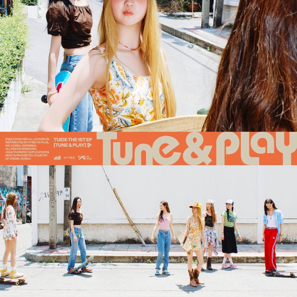The 1st EP 'TUNE & PLAY'[WE PLAY Ver.] cover